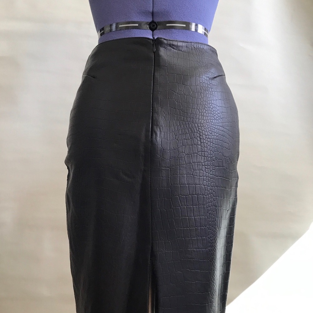 Leather pencil skirt - Picture 4 of 7